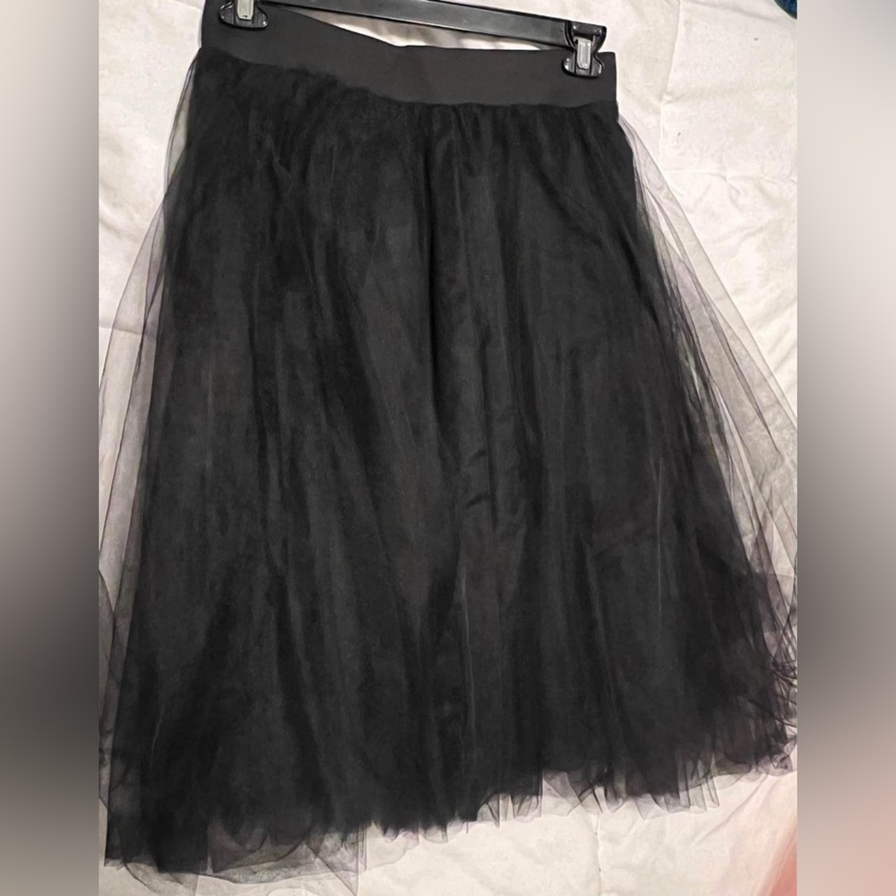 Windsor tulle black skirt sz M/L